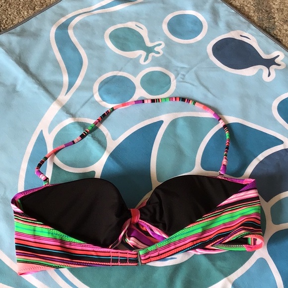 Victoria Secret Bikini Top ~ LG Stripes - Picture 2 of 3